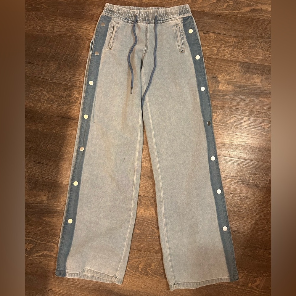 Stylish Wide Leg Denim Pants with Blue Accents